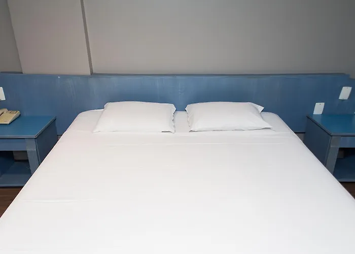 Master Express Alberto Bins - 200 Metros Do Hospital Santa Casa Hotel 3*