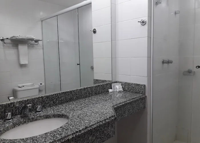 Master Express Alberto Bins - 200 Metros Do Hospital Santa Casa Hotel 3*